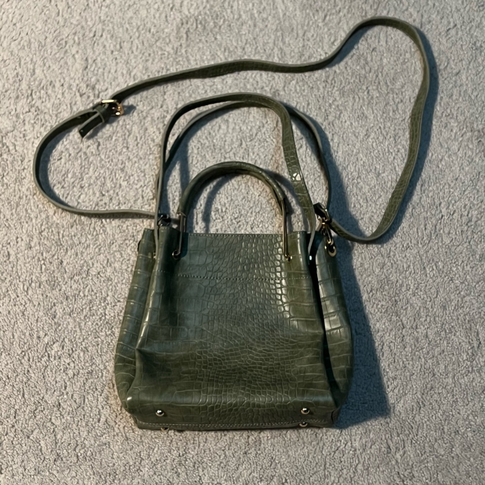 NWOT faux alligator purse